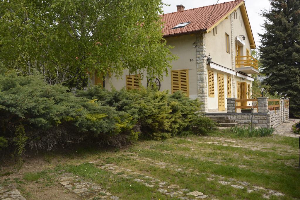 Soos Apartman Balatonfured Exterior photo